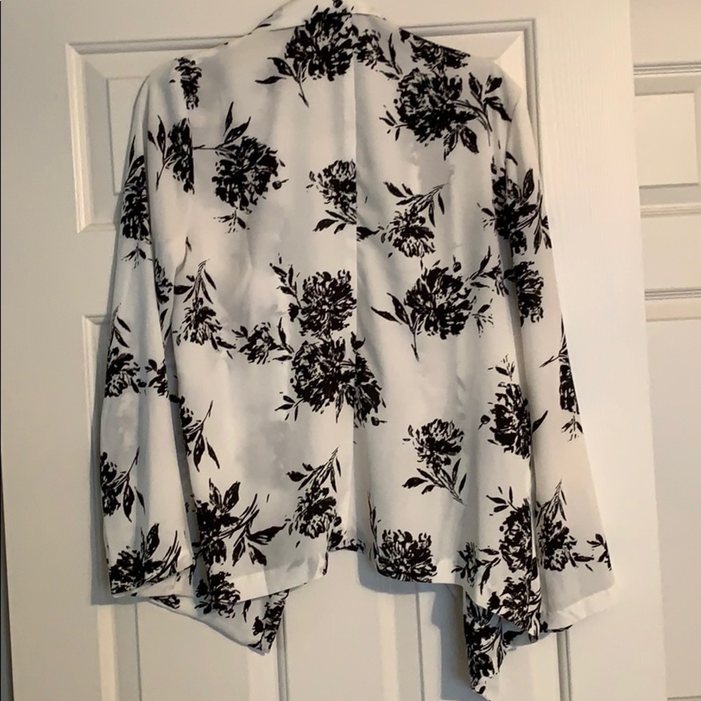 Floral Blazer - Picture 3 of 5